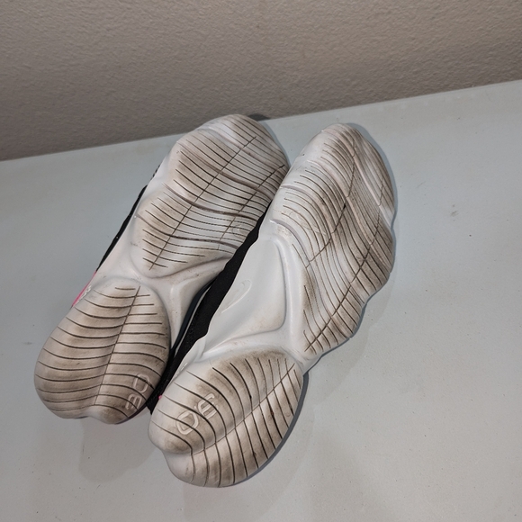 Nike Free RN Flyknit 3.0 Men's Size 8 US Pink Black Athletic Shoes - Picture 6 of 6